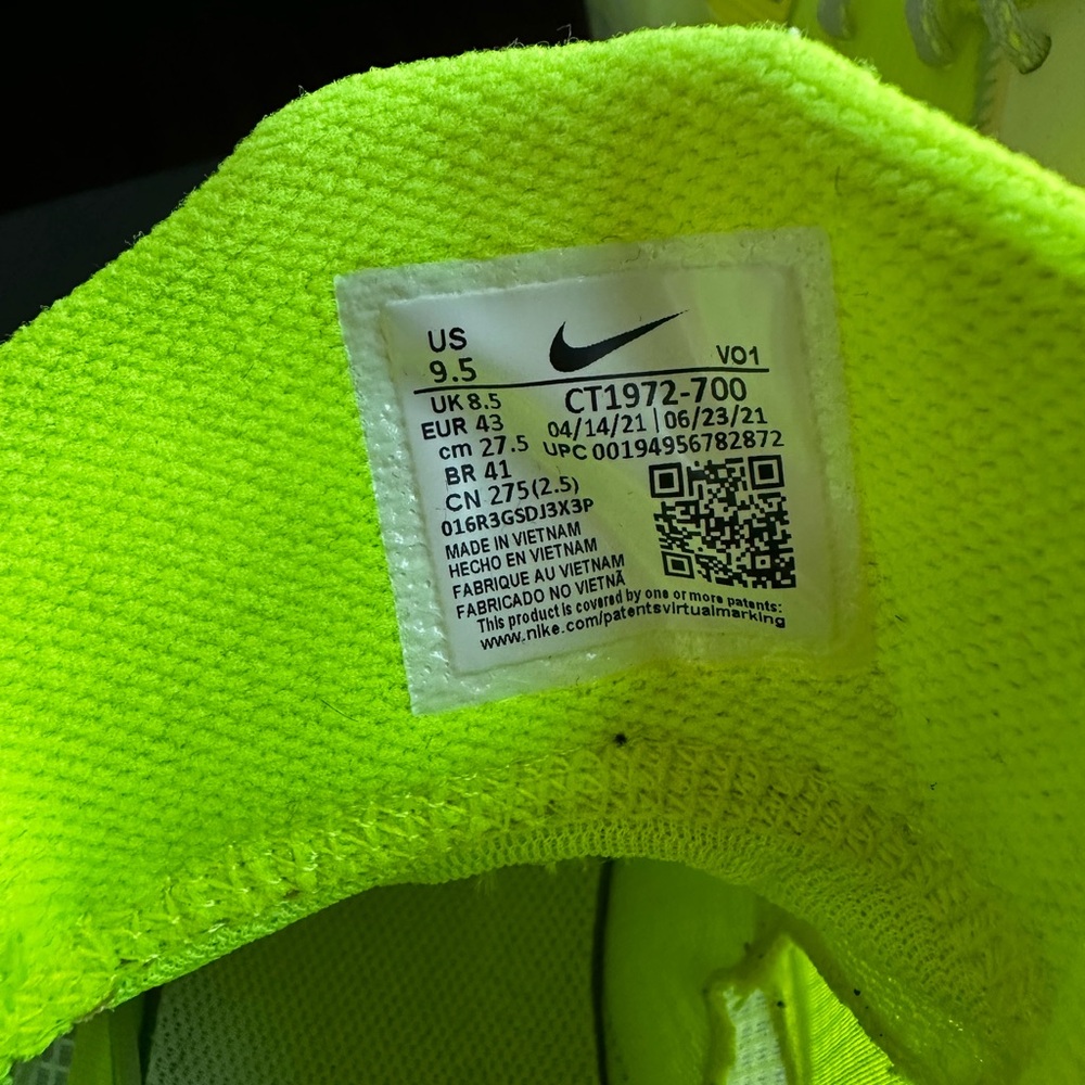 Nike Kyrie Flytrap 4 - image 3